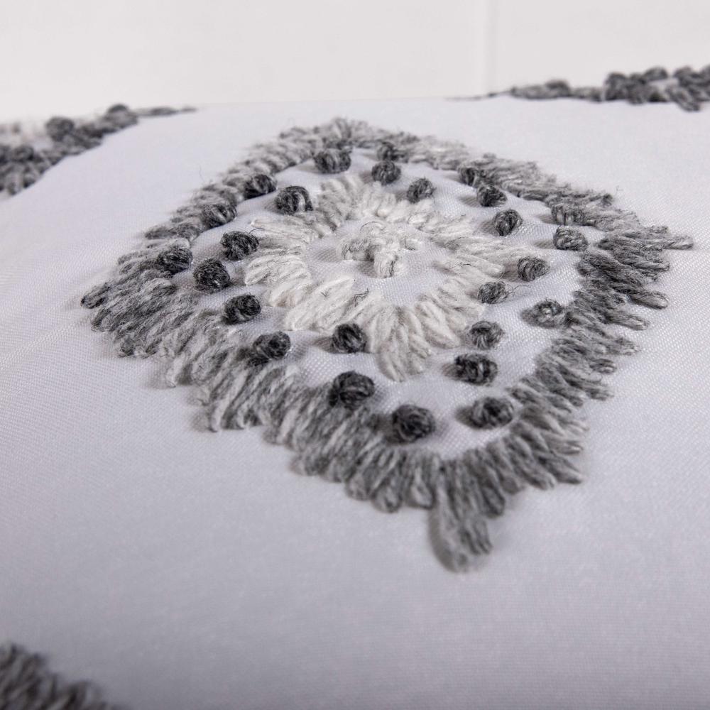 20" x 20" Pillow Cover. Picture 4