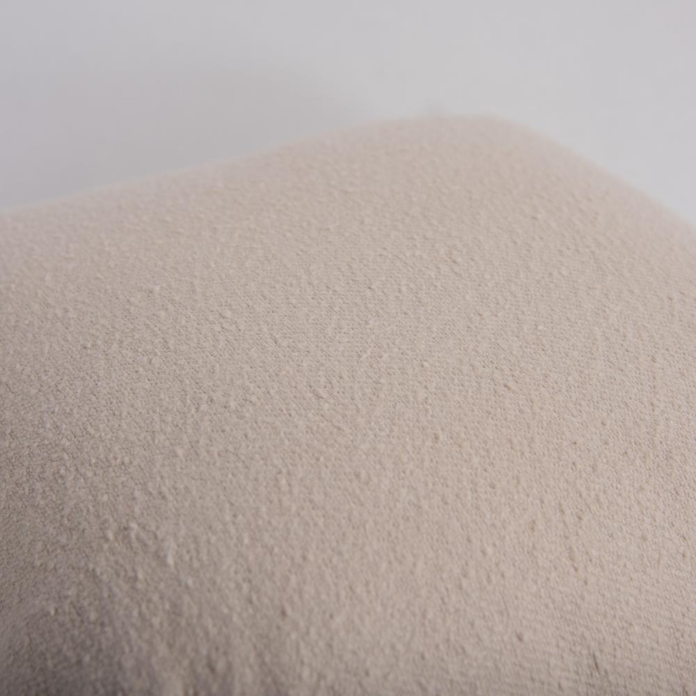 20"x20" INDOOR PILLOW. Picture 4
