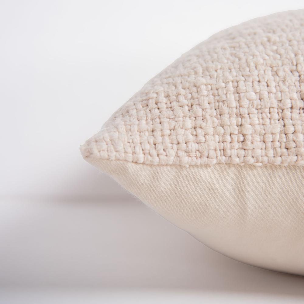 20"X20" INDOOR PILLOW. Picture 5