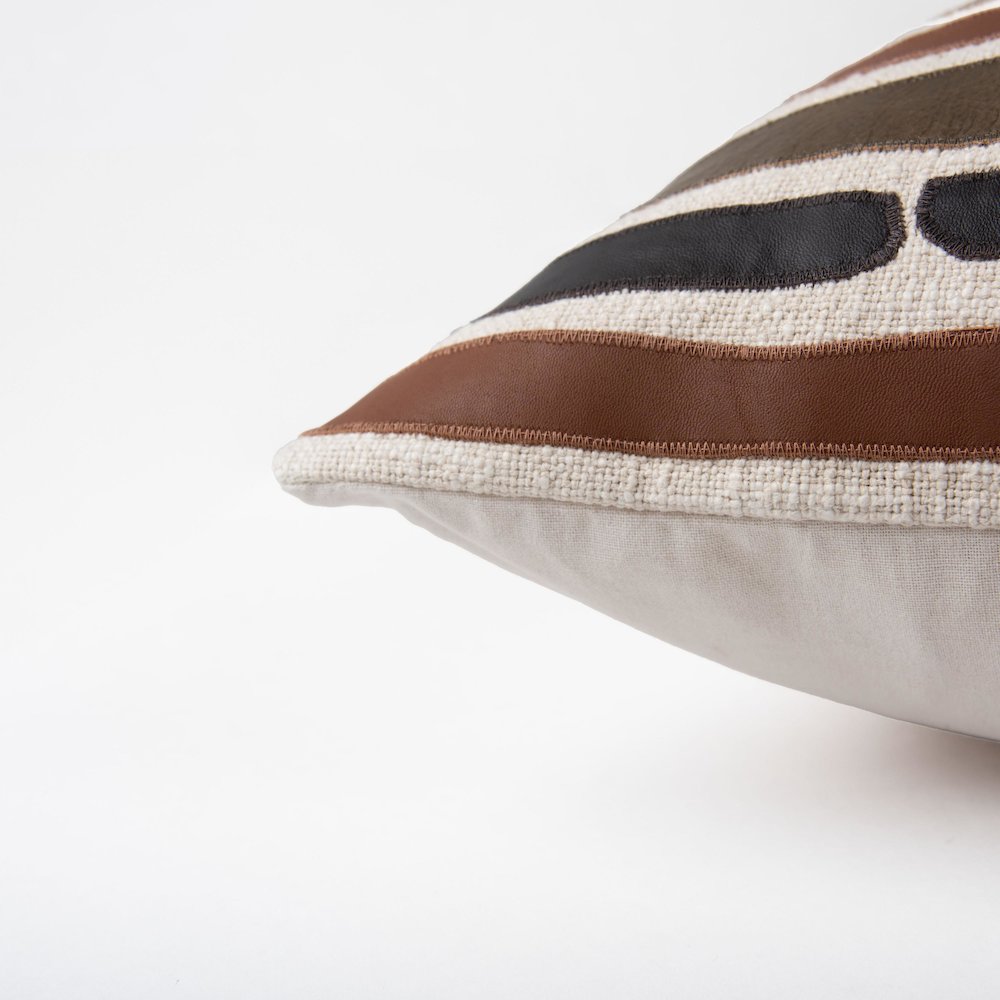 Transitional  20" x 20" Down Filled Pillow. Picture 6