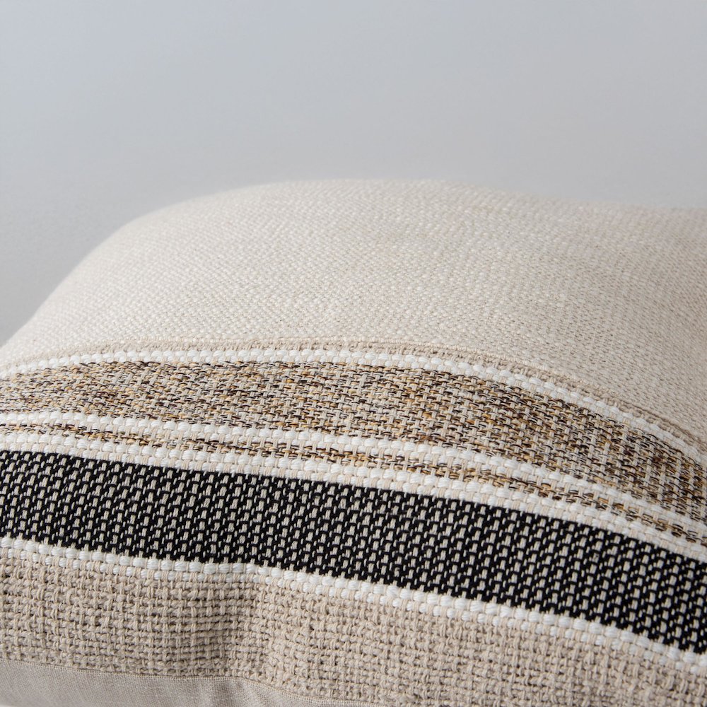 Transitional  20" x 20" Down Filled Pillow. Picture 3