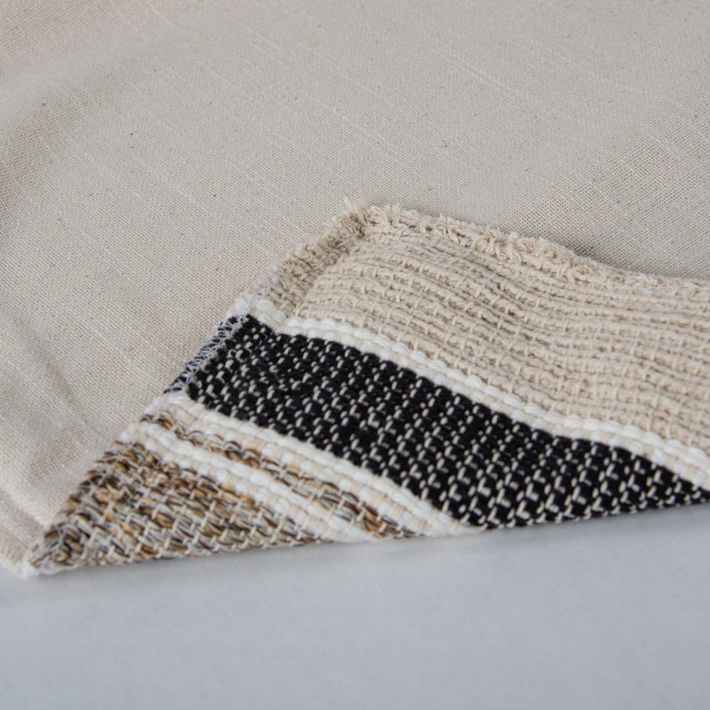 Transitional  20" x 20" Down Filled Pillow. Picture 5
