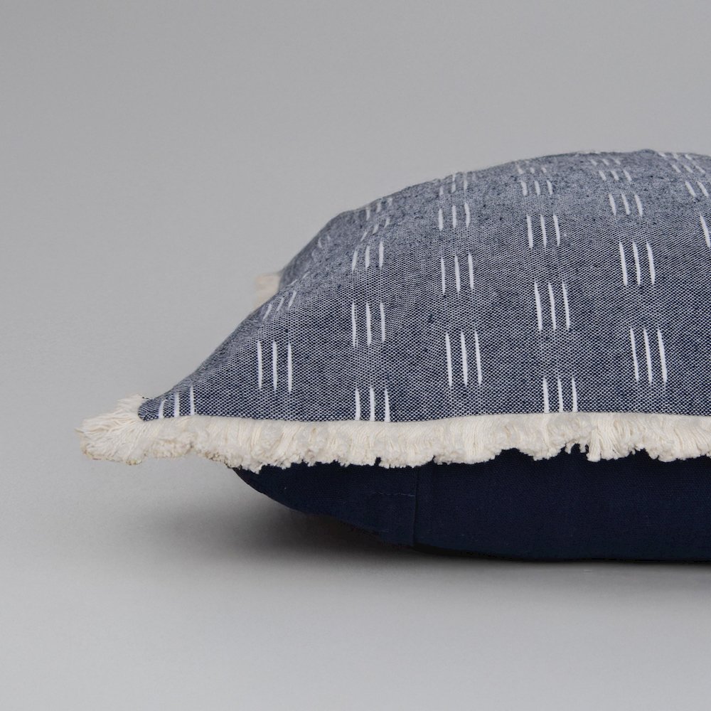 Traditional  20" x 20" Down Filled Pillow. Picture 6
