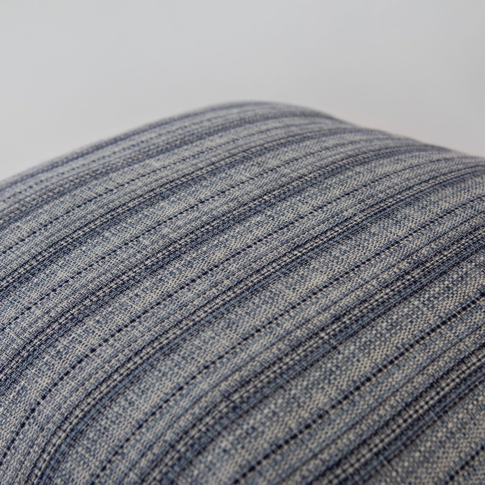 Transitional  22" x 22" Down Filled Pillow. Picture 3