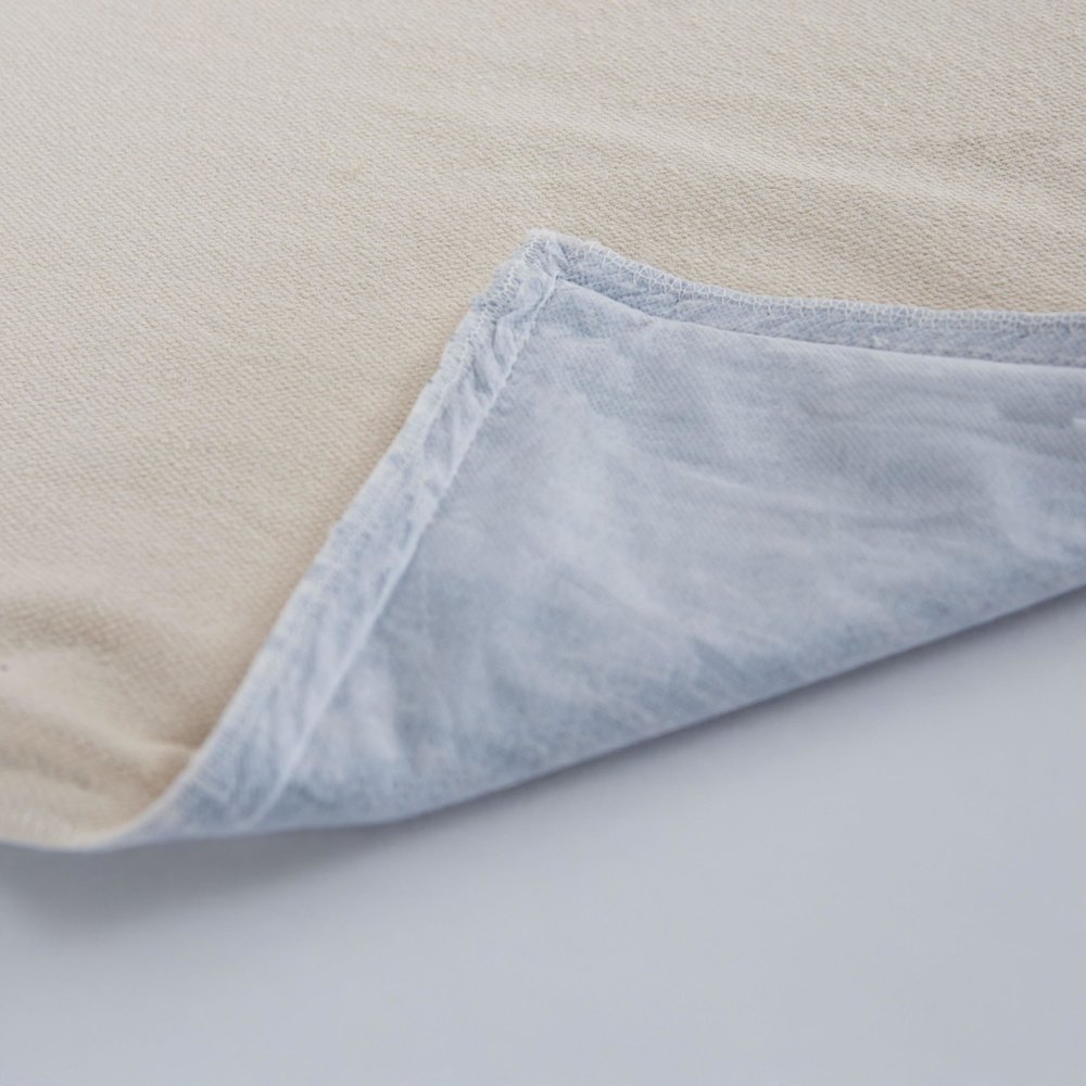 Transitional  22" x 22" Down Filled Pillow. Picture 5