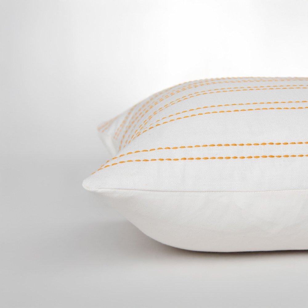 Transitional  20" x 20" Down Filled Pillow. Picture 6