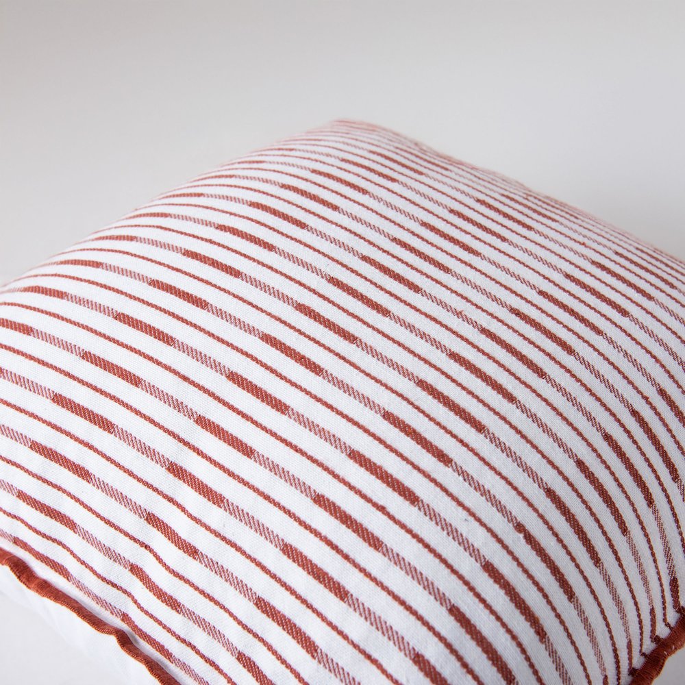 Transitional  20" x 20" Down Filled Pillow. Picture 2