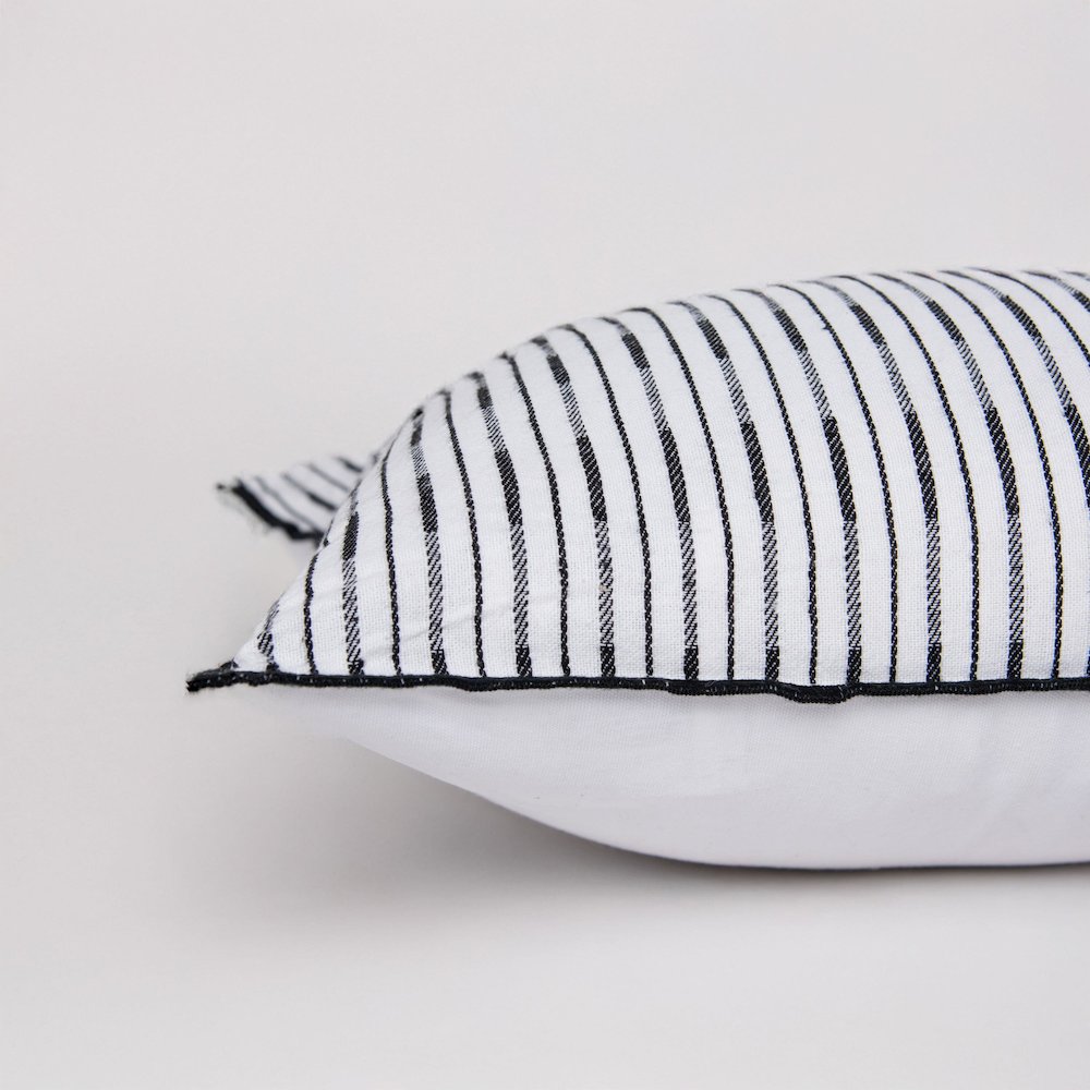 Transitional  20" x 20" Down Filled Pillow. Picture 5