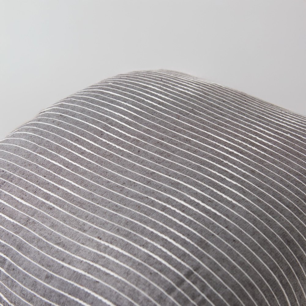 Transitional  20" x 20" Down Filled Pillow. Picture 2
