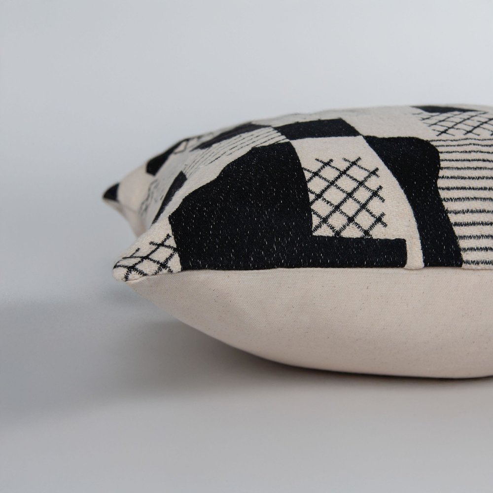 Contemporary 20" x 20" Down Filled Pillow. Picture 6
