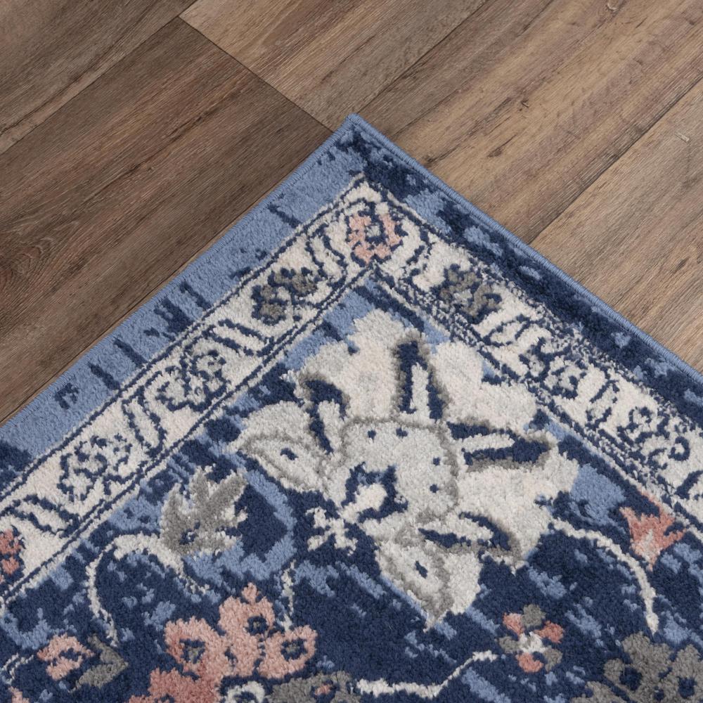 5' x 7" Machine-Made Rectangle Rug. Picture 5