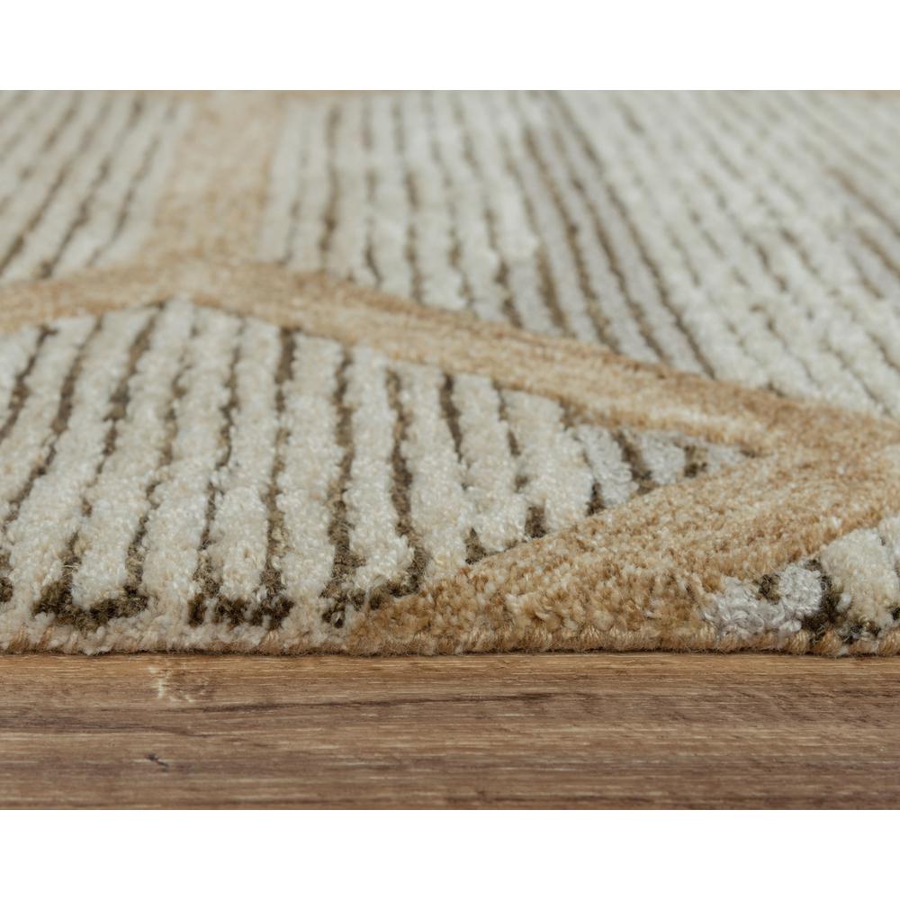 5' x 8' Hand-Tufted Rectangle Rug. Picture 5