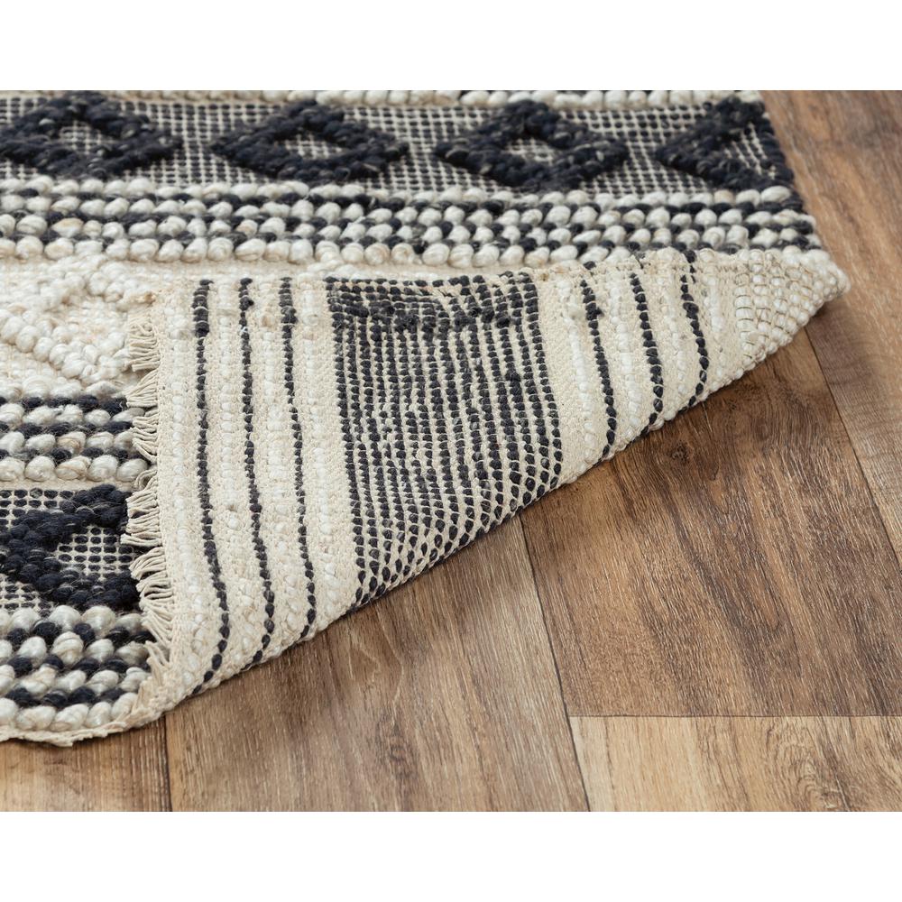 5' x 8' Hand-Woven Rectangle Rug. Picture 8