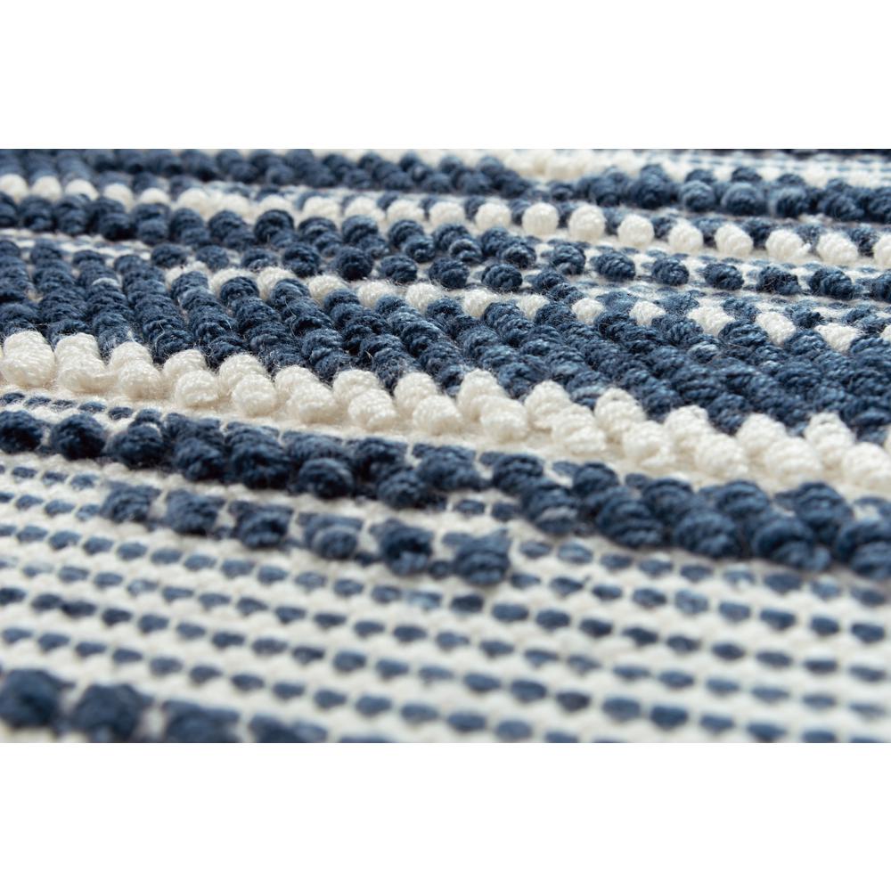 5' x 8' Hand-Woven Rectangle Rug. Picture 3