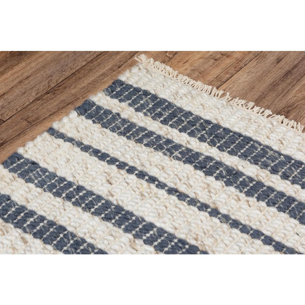 9' x 12' Hand-Woven Rectangle Rug. Picture 5