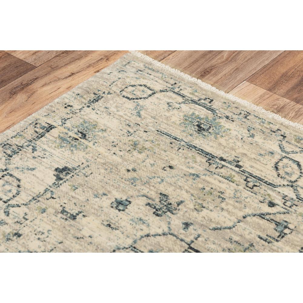 8' x 10' Hybrid Rectangle Rug. Picture 5