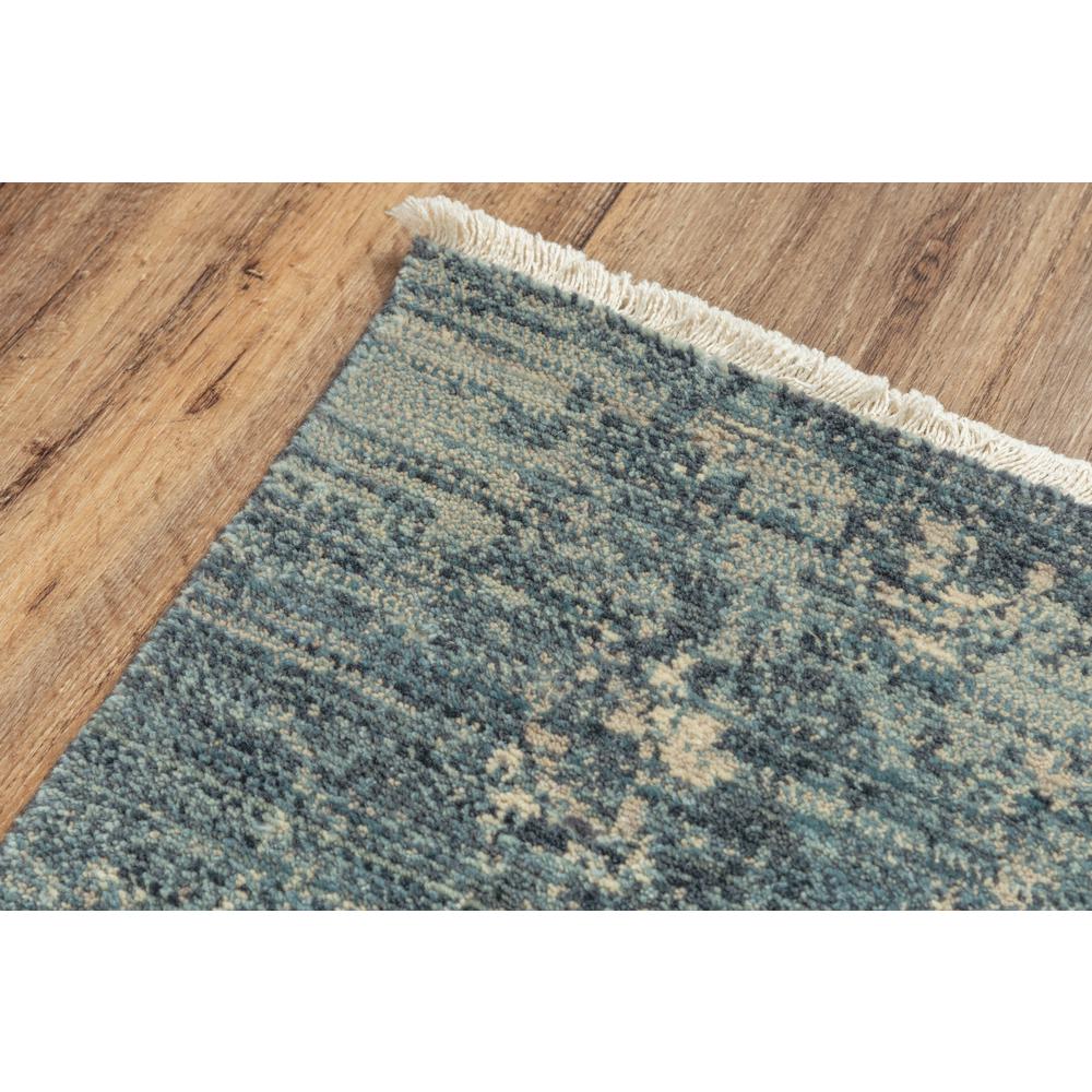 8' x 10' Hybrid Rectangle Rug. Picture 3