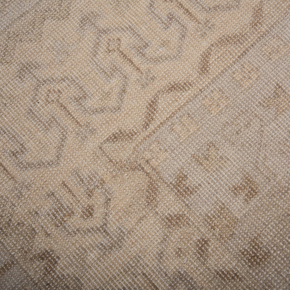 9' x 12' Cut Pile Hand Knotted  Rug. Picture 3