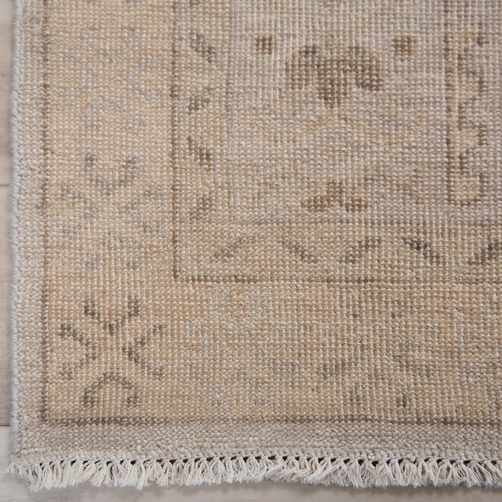 9' x 12' Cut Pile Hand Knotted  Rug. Picture 2