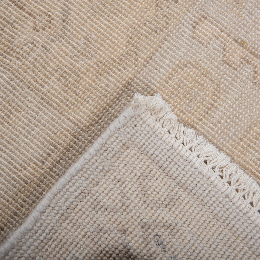 9' x 12' Cut Pile Hand Knotted  Rug. Picture 5