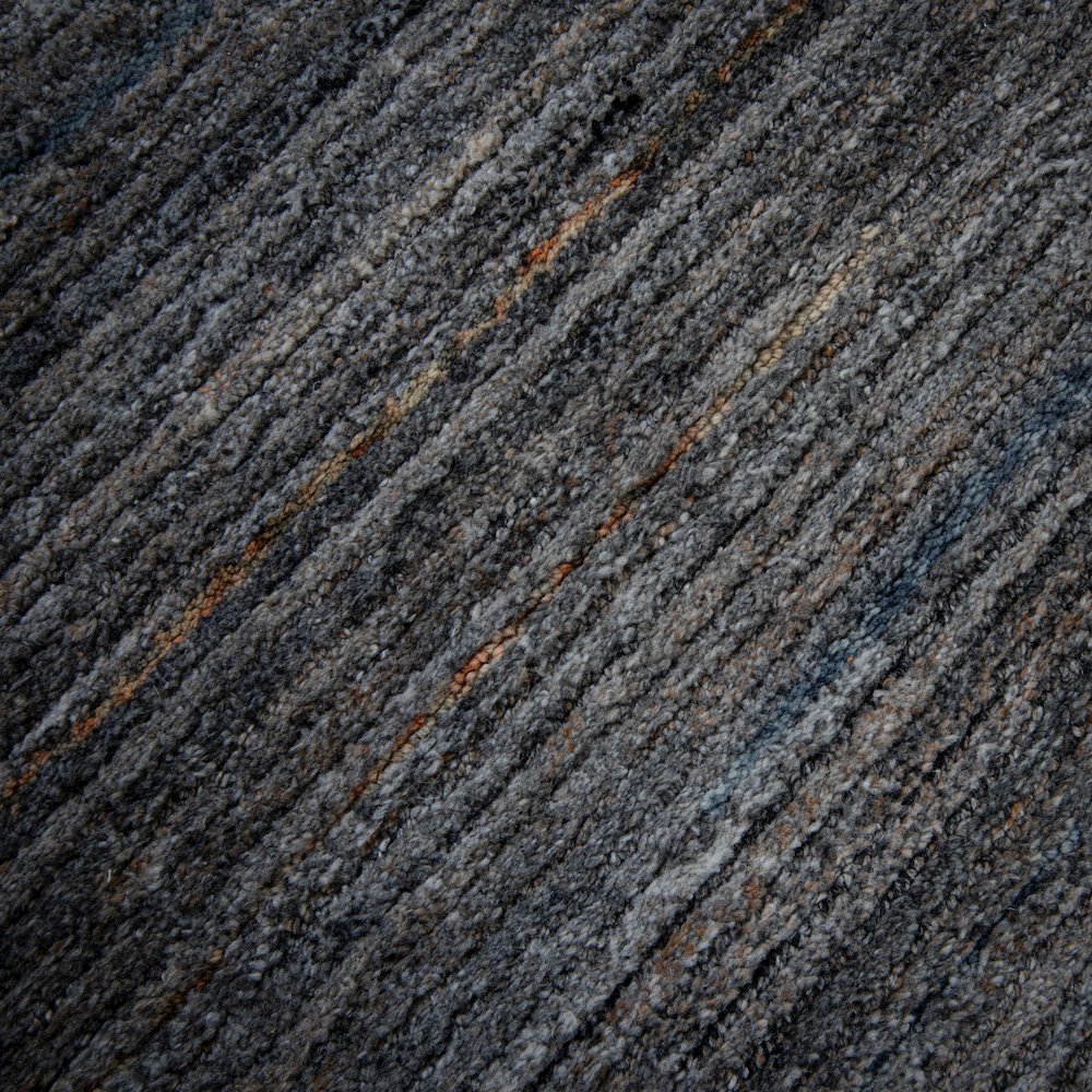 9' x 12' Cut & Loop Pile Hand Tufted Rug. Picture 5