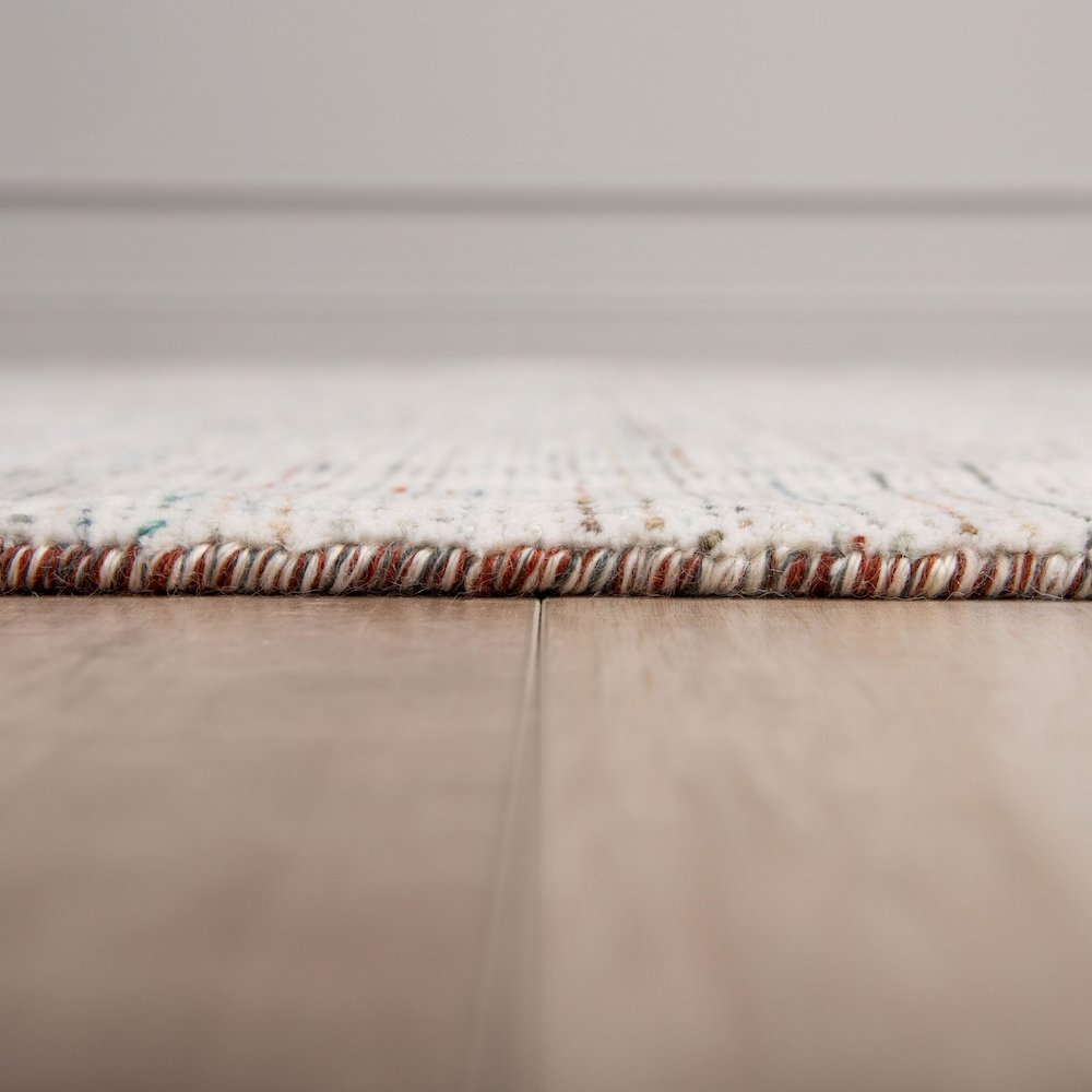 8'9" x 11'9" Loop Pile Hand Loomed Rug. Picture 4