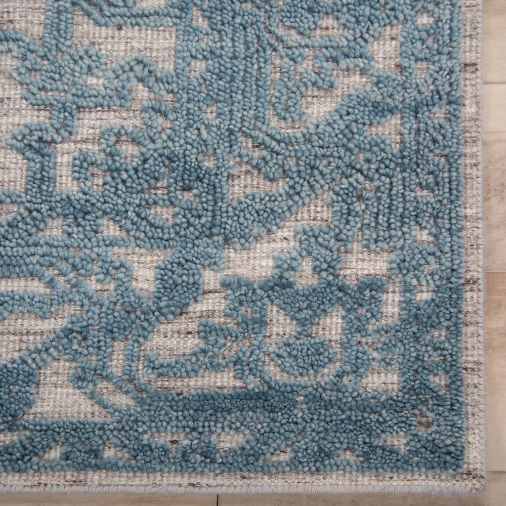 9' x 12' Cut Pile Hand Knotted Rug. Picture 2