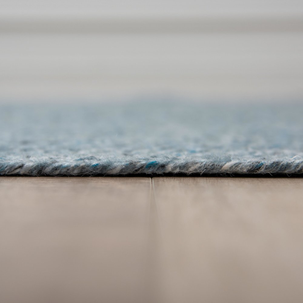 8'9" x 11'9" Flat Weave Pile Hand Woven Rug. Picture 4