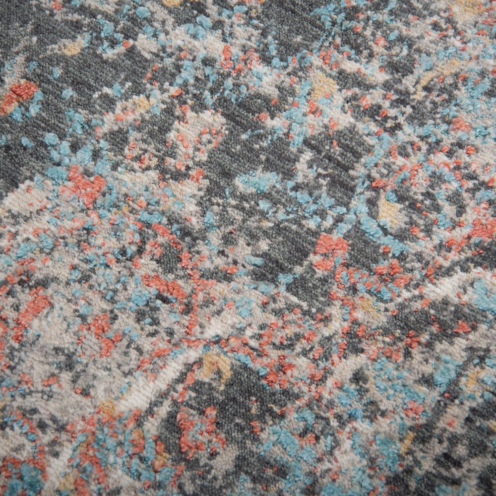 8' x 10' Cut Pile Hybrid Rug. Picture 3