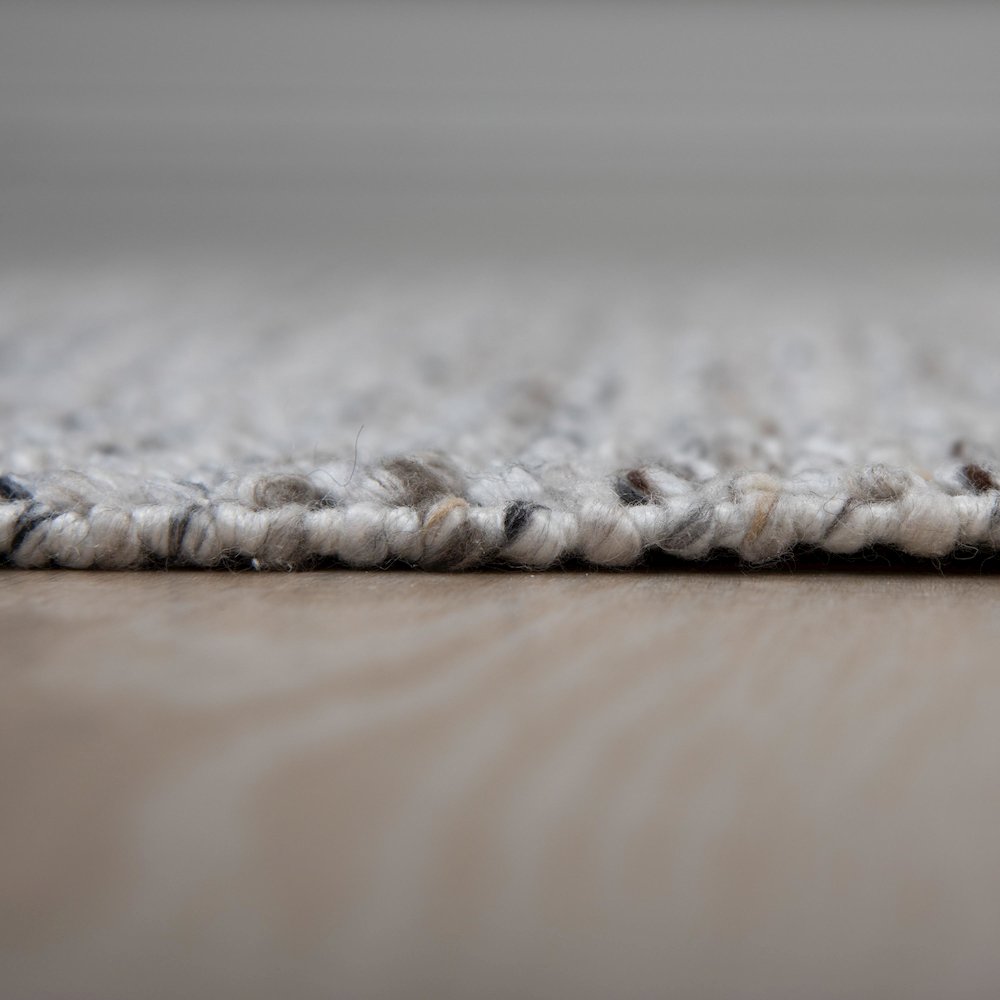 8'9" x 11'9" Loop Pile Hand Woven Rug. Picture 4