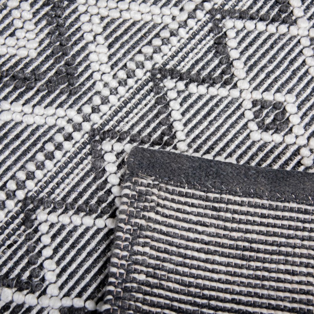 9' x 12' Hand-Woven Rectangle Rug. Picture 6