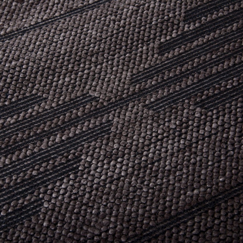 9' x 12' Hand-Woven Rectangle Rug. Picture 5
