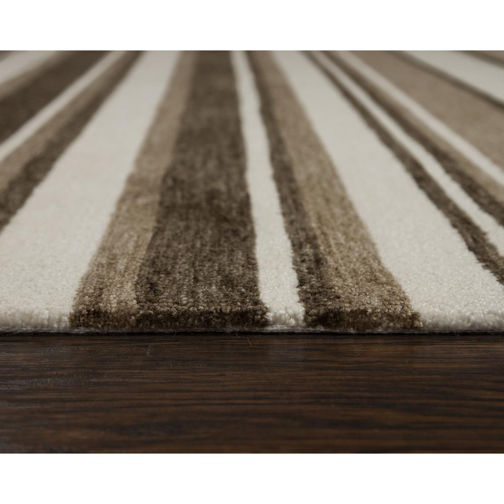 8' x 10' Hand-Tufted Rectangle Rug. Picture 13
