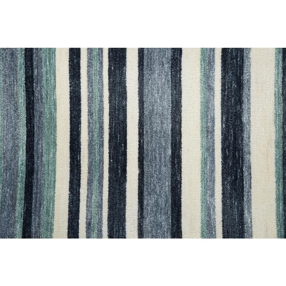 8' x 10' Hand-Tufted Rectangle Rug. Picture 3