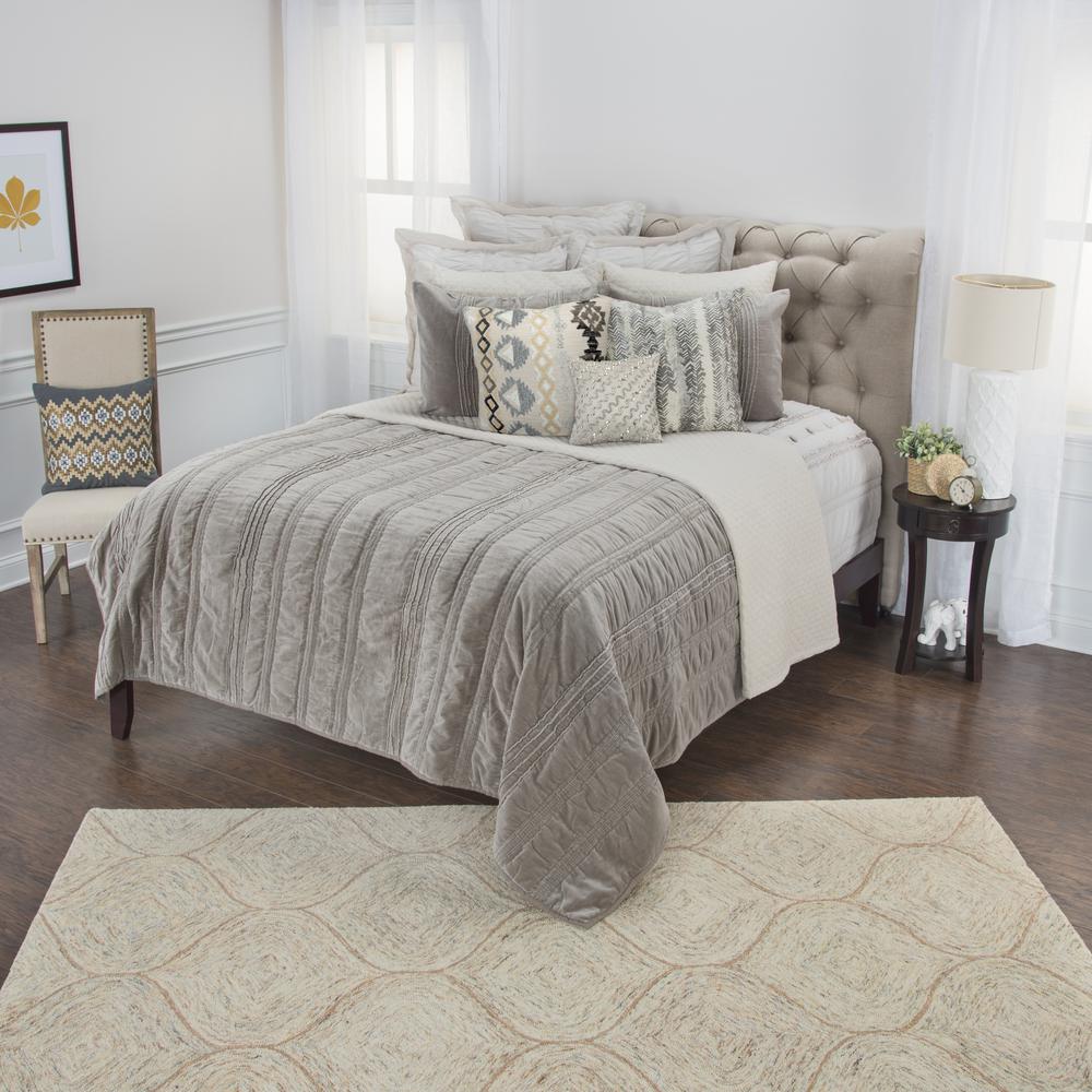 Rizzy Home 20" x 36" King Sham- BQ4172. Picture 4