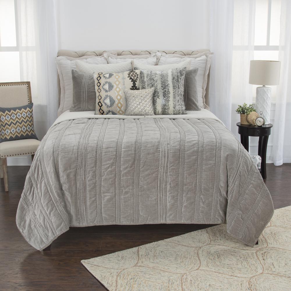 Rizzy Home 20" x 36" King Sham- BQ4172. Picture 5
