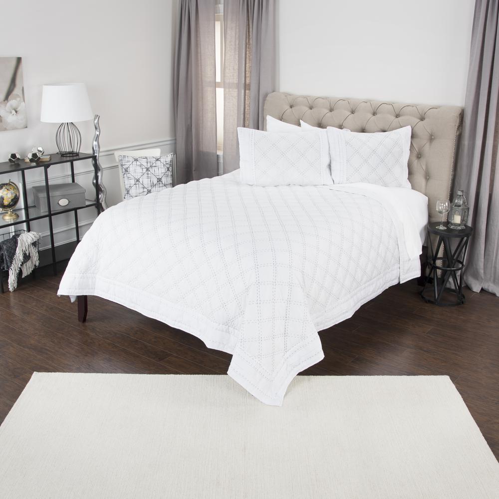 Rizzy Home 20" x 36" King Sham- BQ4542. Picture 1