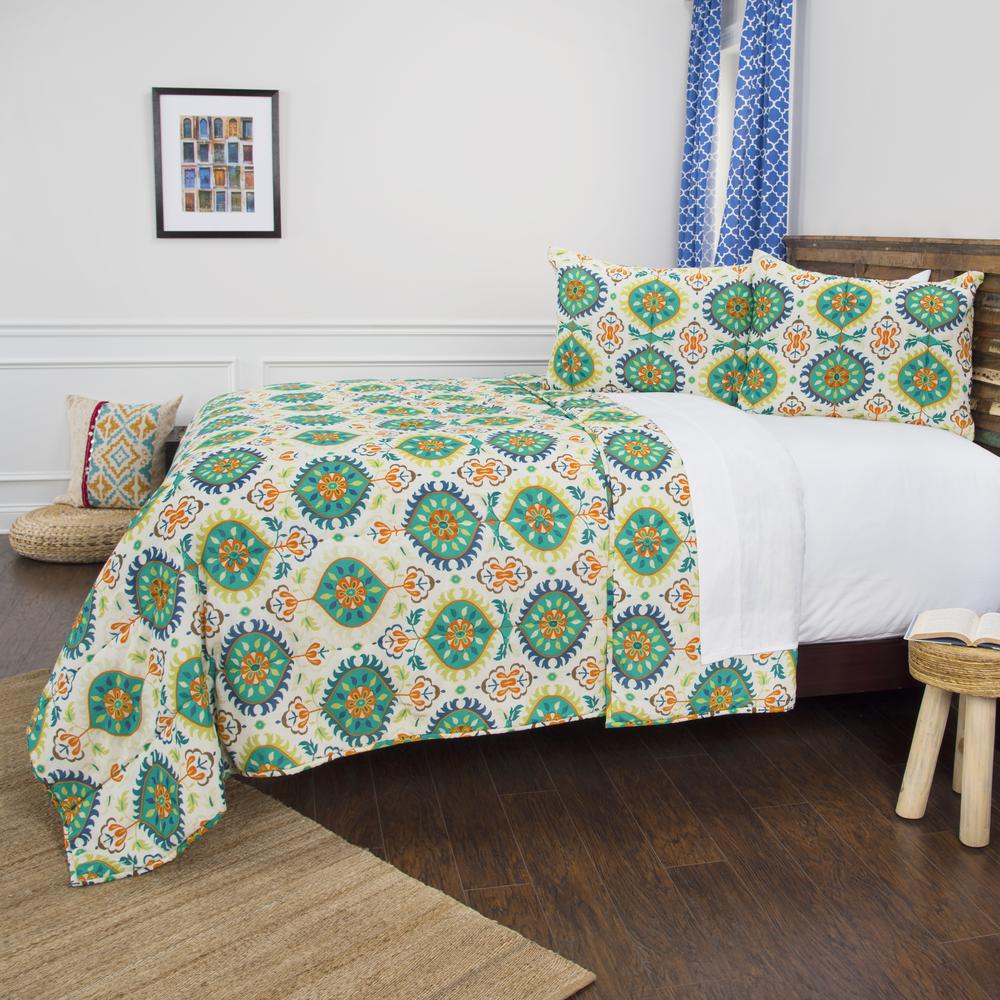 Rizzy Home 90" x 92" Quilt- BQ4619. Picture 2