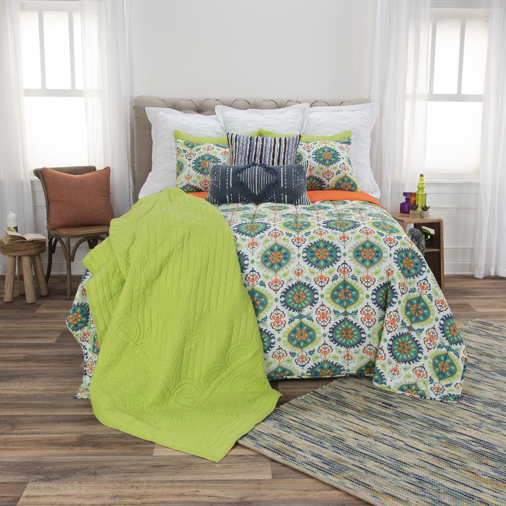 Rizzy Home 90" x 92" Quilt- BQ4619. Picture 4