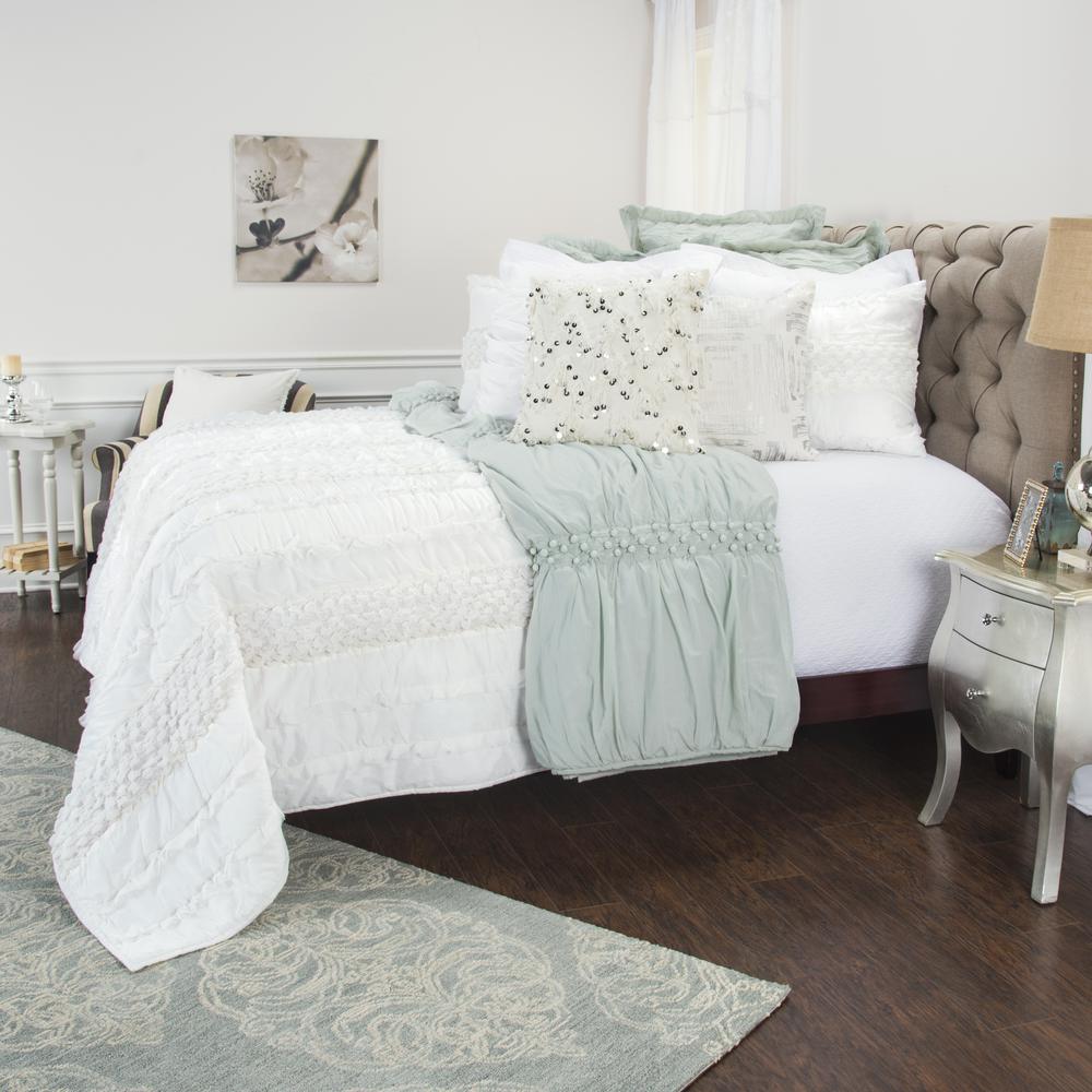 Rizzy Home 90" x 92" Quilt- BT1419. Picture 6
