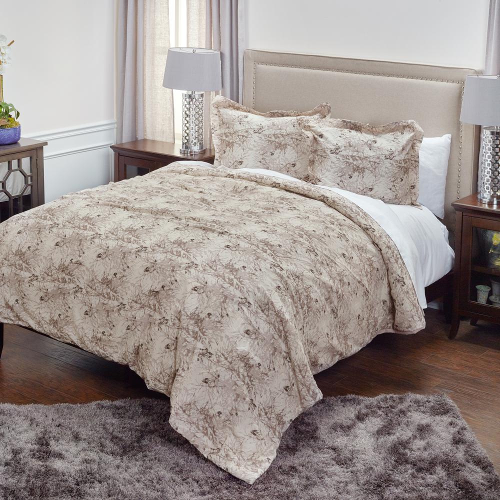 Rizzy Home 90" x 92" Comforter - BT3008. Picture 1
