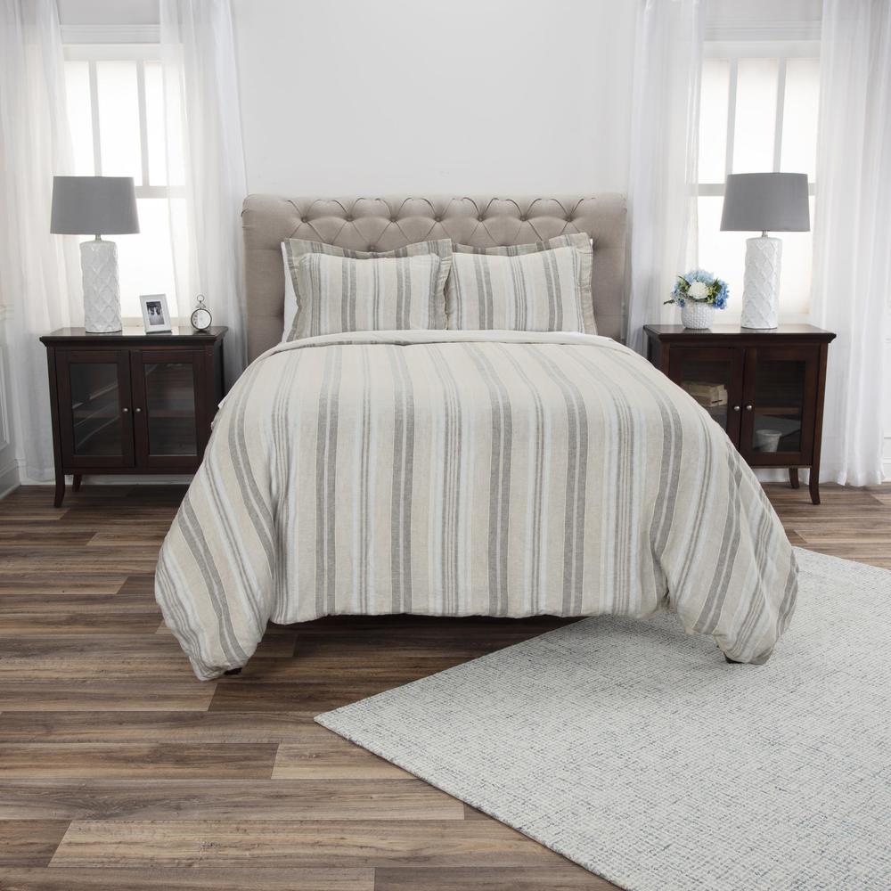 98" x 98" Duvet. Picture 1
