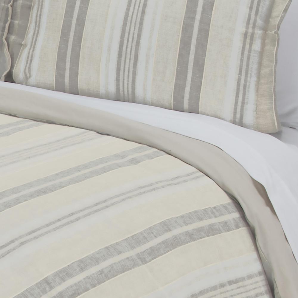 98" x 98" Duvet. Picture 2