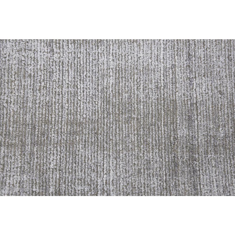 9' x 12' Hand-Loomed Rectangle Rug. Picture 4