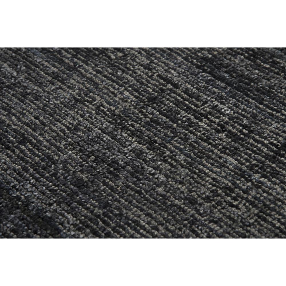 9' x 12' Hand-Loomed Rectangle Rug. Picture 5