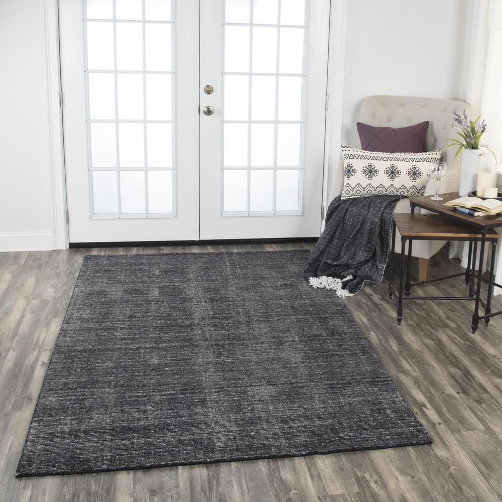 9' x 12' Hand-Loomed Rectangle Rug. Picture 2