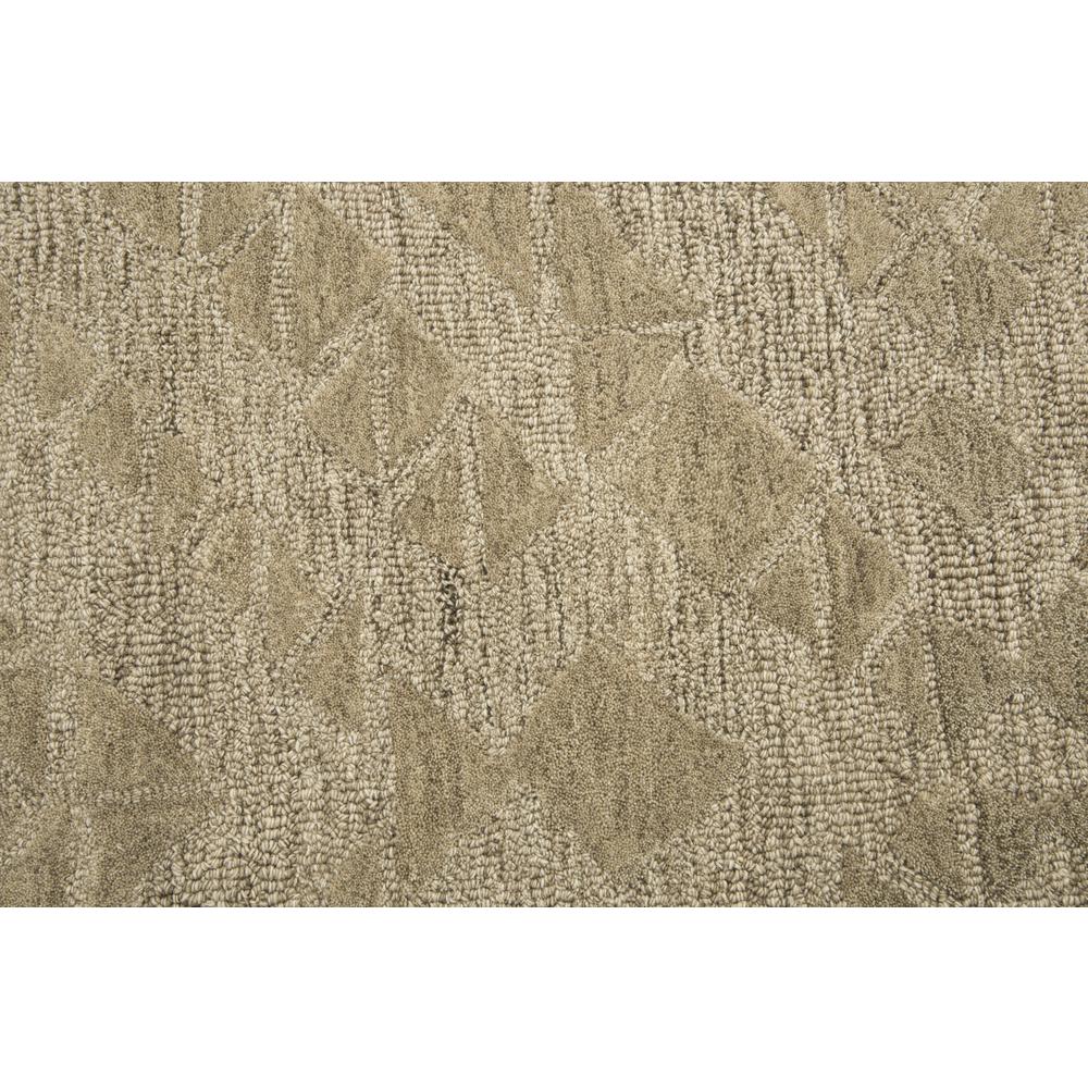 8' x 10' Hand-Tufted Rectangle Rug. Picture 2
