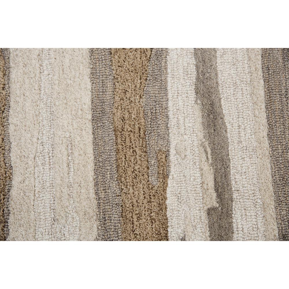 Hand Tufted Cut & Loop Pile Wool Rug, 5' x 8'. Picture 4