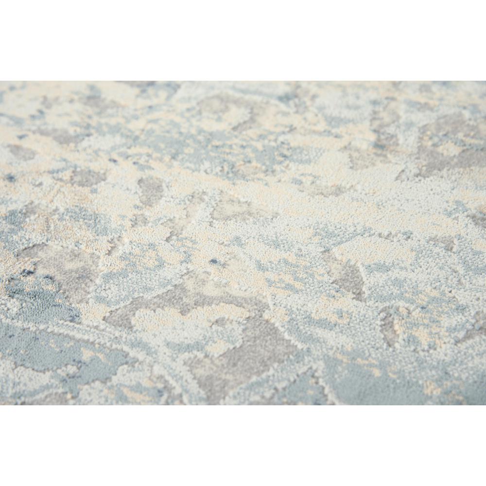 5' x 8' Machine-Made Rectangle Rug. Picture 4
