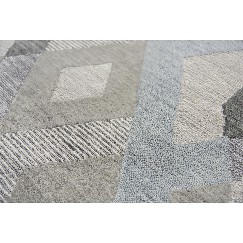 Hand Tufted Cut & Loop Pile Wool Rug, 5' x 8'. Picture 4